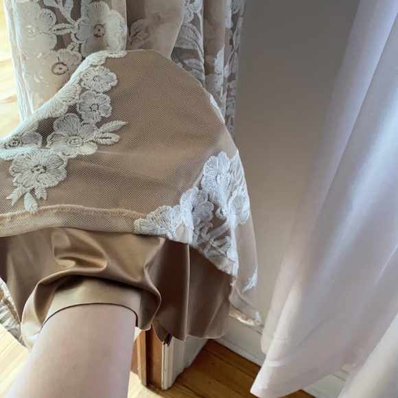 Beautiful Never Worn Dress!! - Picture 3 of 5